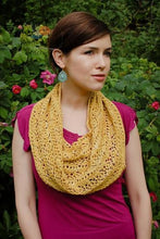 Load image into Gallery viewer, Solaria Cowl Pattern