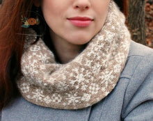 Load image into Gallery viewer, Xanadu Snowflake Cowl Pattern