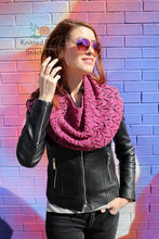 Load image into Gallery viewer, Knit City Cowl Pattern
