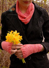 Load image into Gallery viewer, Pink Grapefruit Cowl And Mitts Pattern

